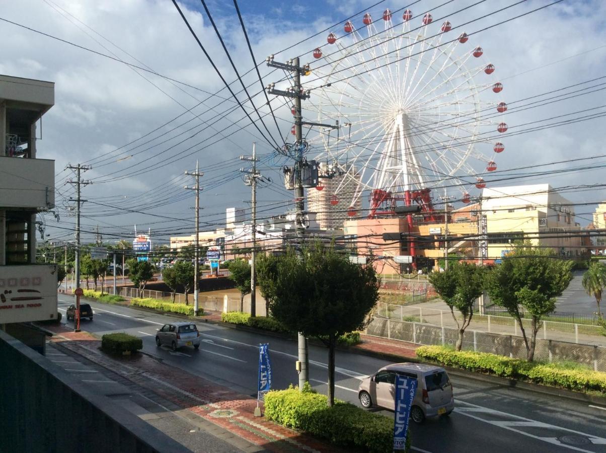 Utopia Mihama Chatan Buitenkant foto