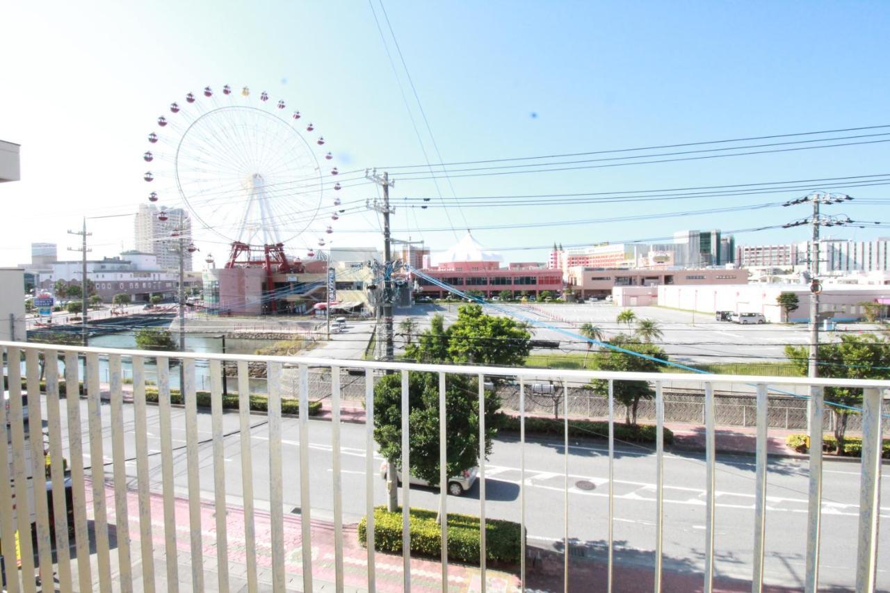 Utopia Mihama Chatan Buitenkant foto