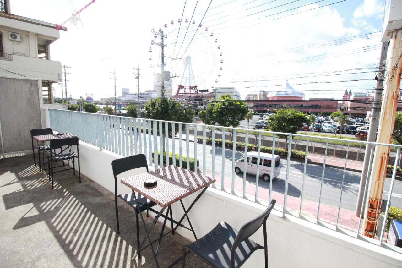 Utopia Mihama Chatan Buitenkant foto